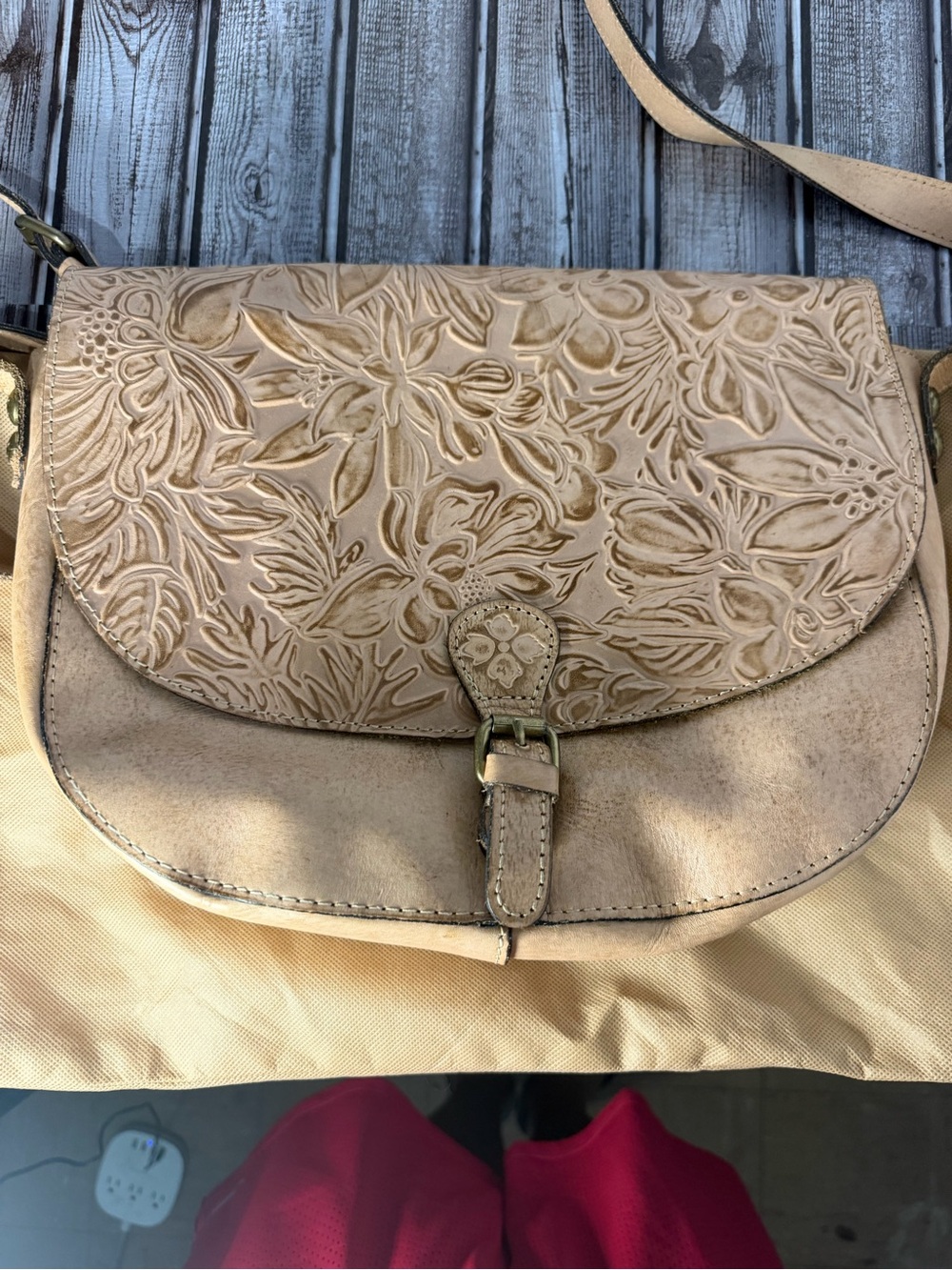 Patricia Nash Beige Tooled Floral Leather Crossbody - Picture 2 of 8